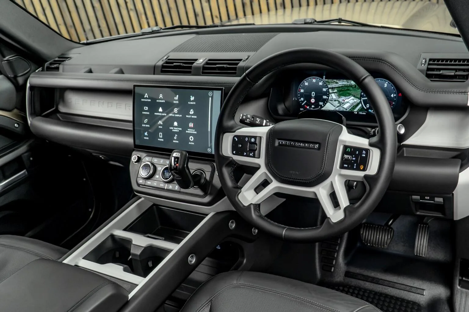2026 Land Rover Defender 90 Hard Top D350 X-Dynamic HSE, 22/30