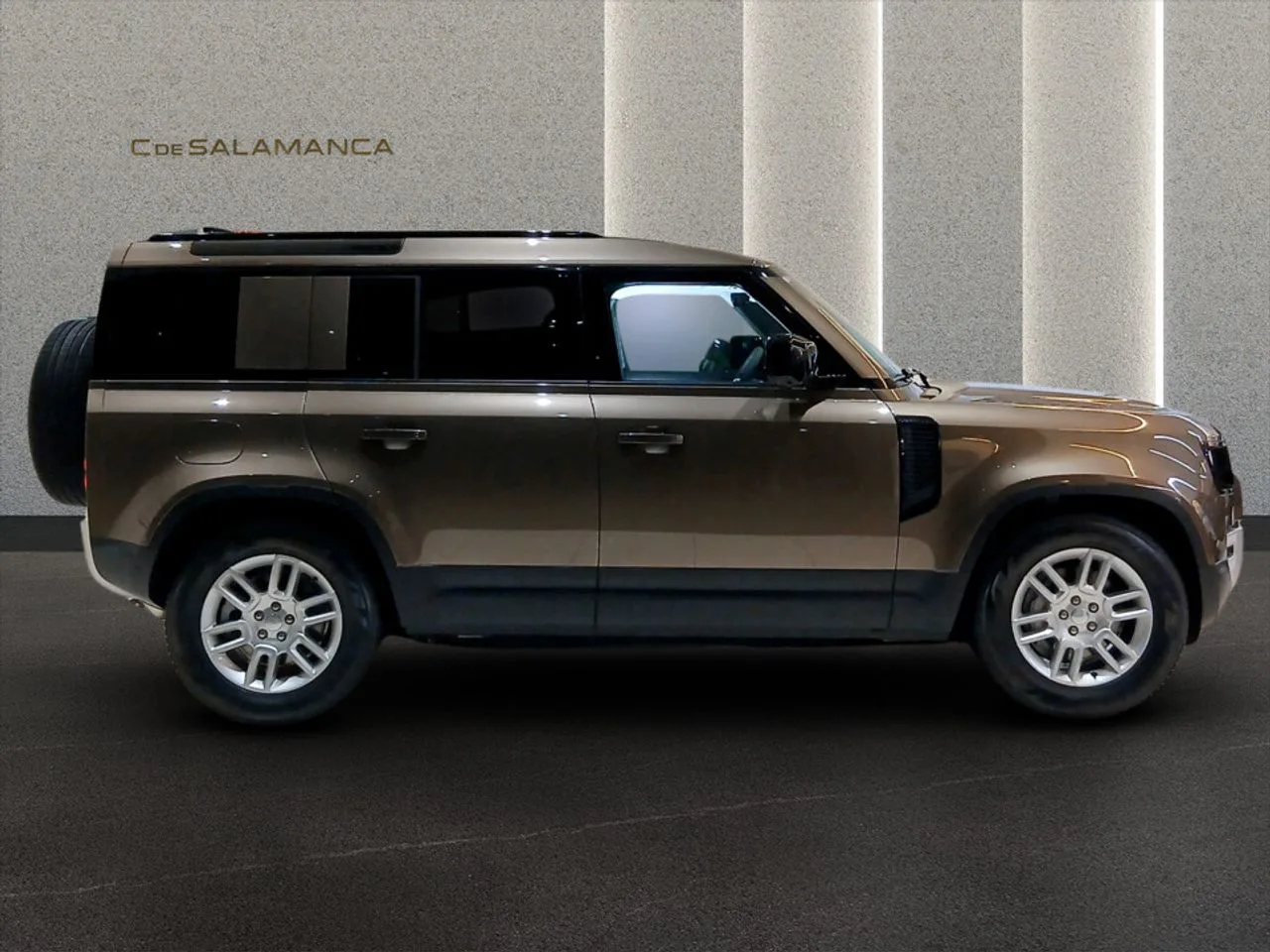2026 Land Rover Defender, 4/22