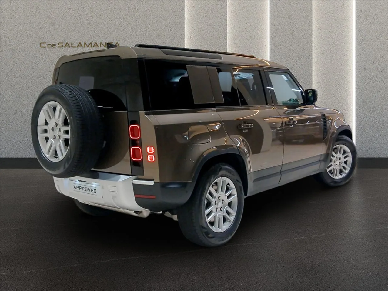 2026 Land Rover Defender, 5/22