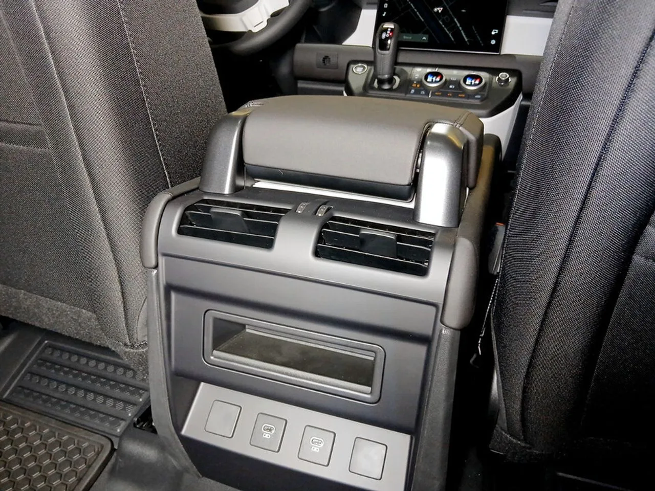 2026 Land Rover Defender, 19/22