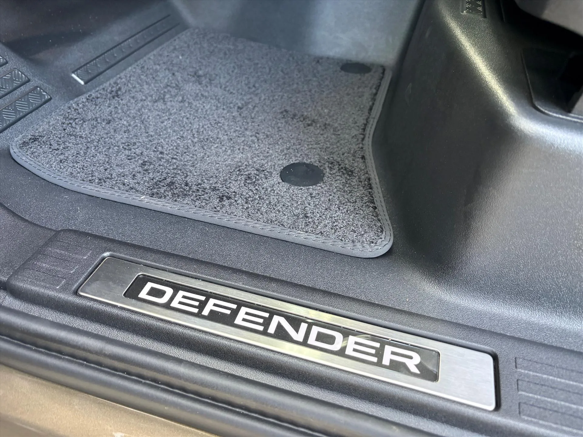 2026 Land Rover Defender, 30/30