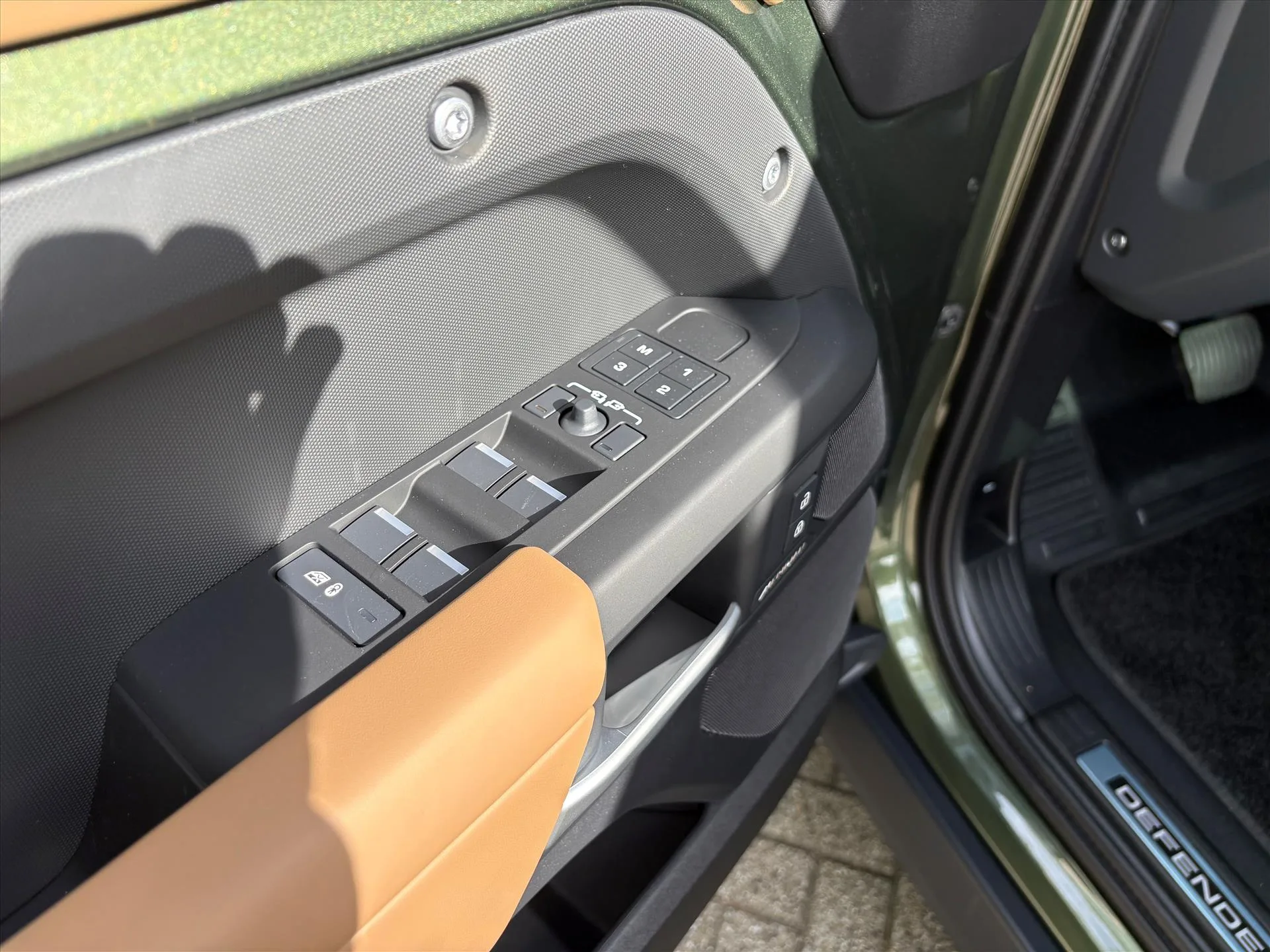 2026 Land Rover Defender, 11/30