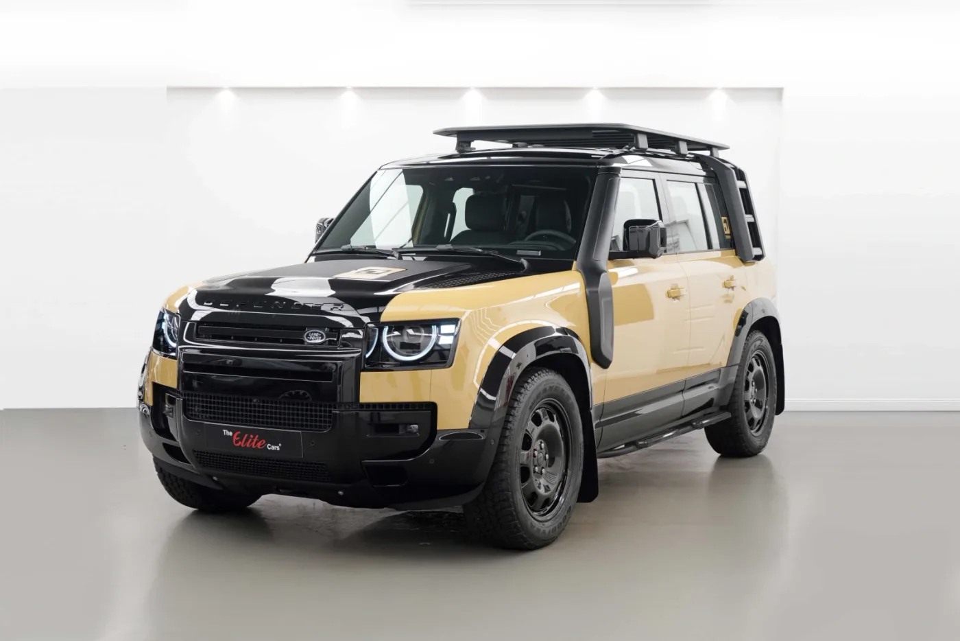 2026 Land Rover Defender 110 P400 angeboten von einem Fachhändler in Dubai, Vereinigte Arabische Emirate, Foto 8 von 10