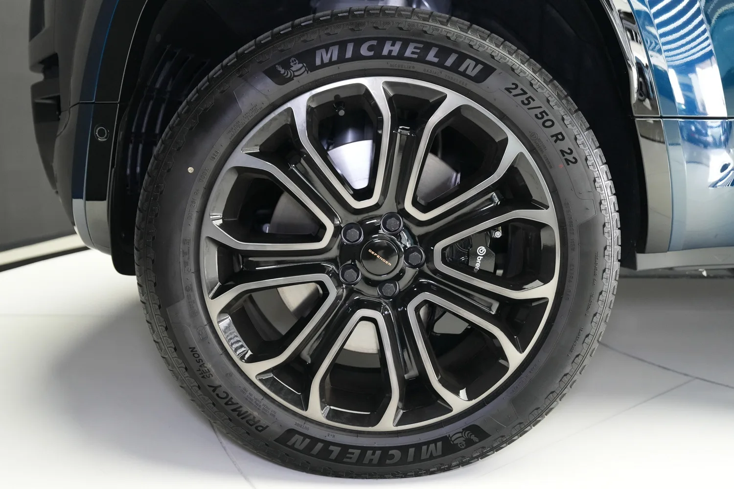2026 Land Rover Defender OCTA, 14/18