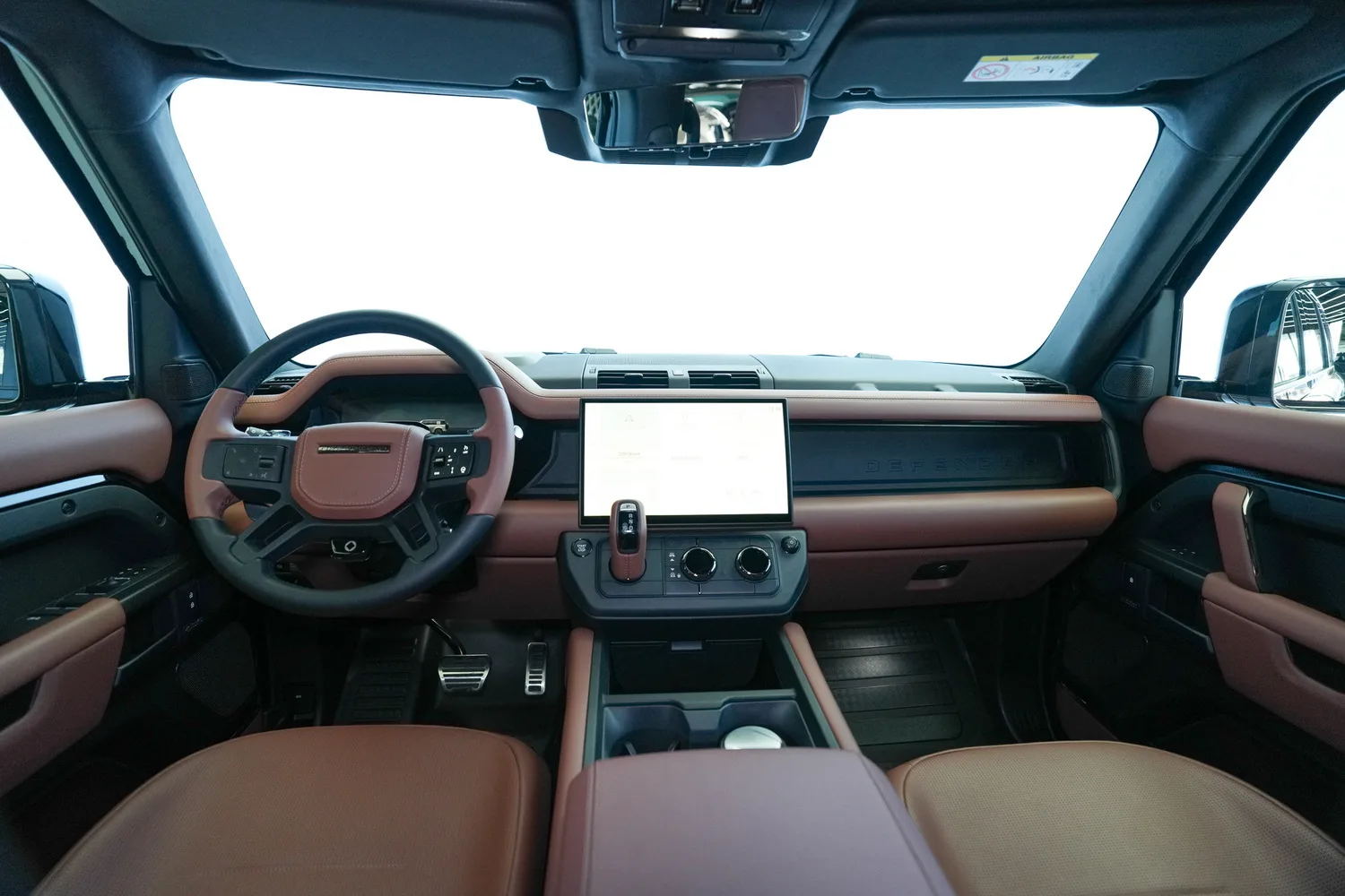 2026 Land Rover Defender OCTA Black, 7/16