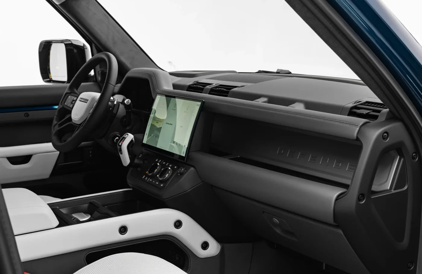 2026 Land Rover Defender OCTA proposée par un concessionnaire spécialisé à Dubai, Émirats arabes unis, photo 6 sur 10