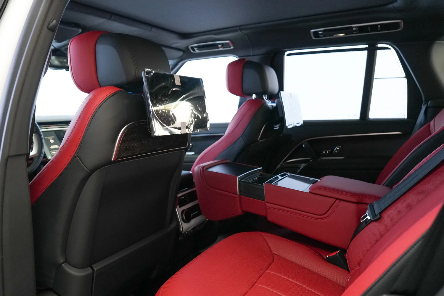2026 Land Rover Range Rover Autobiography, 10/17