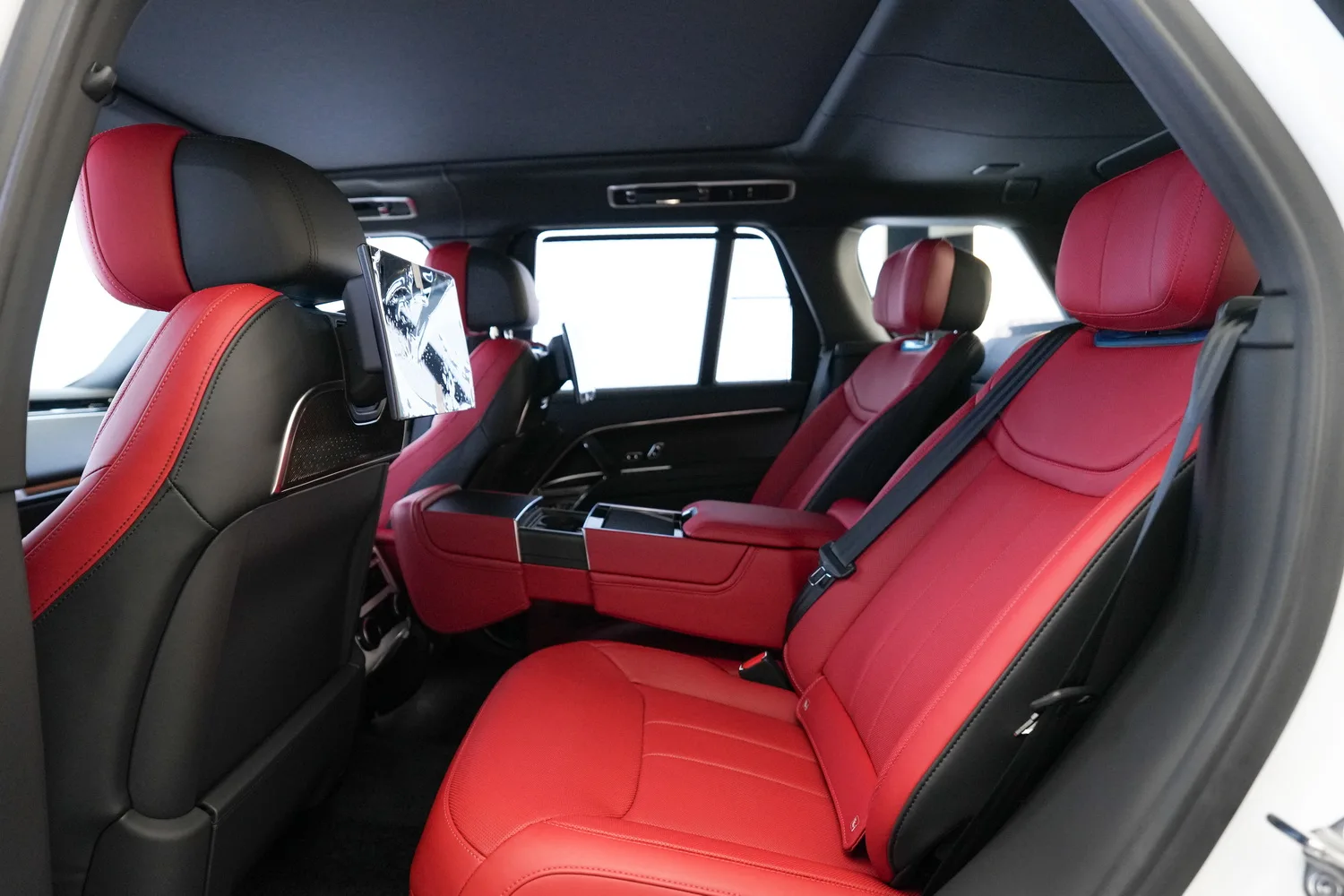 2026 Land Rover Range Rover Autobiography, 11/17