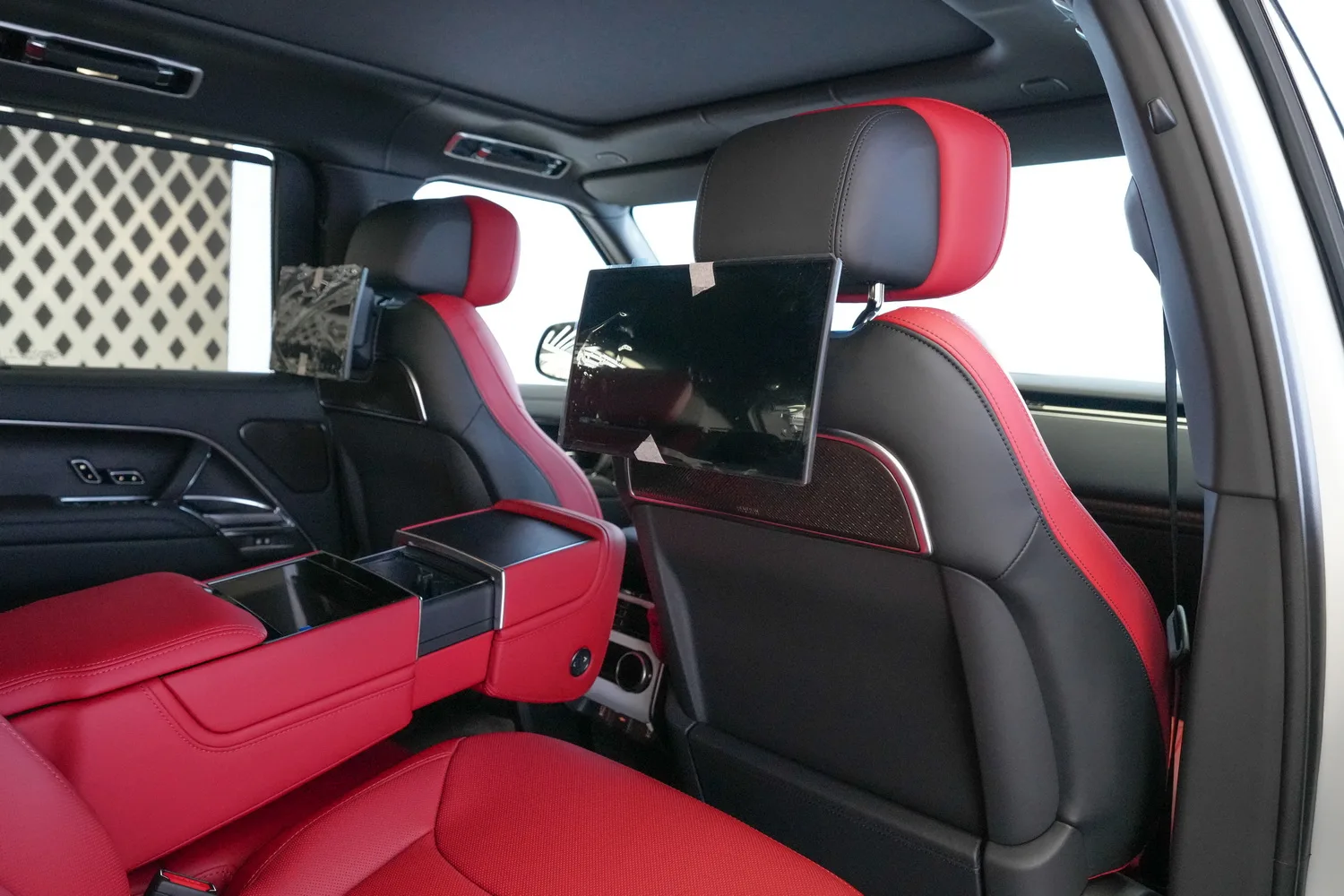 2026 Land Rover Range Rover Autobiography, 14/17