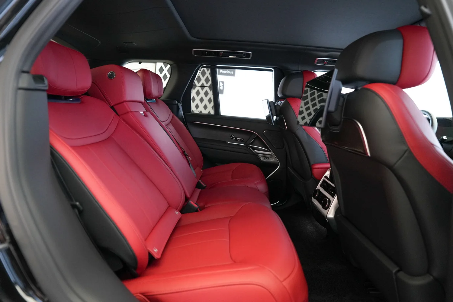 2026 Land Rover Range Rover Autobiography, 8/15