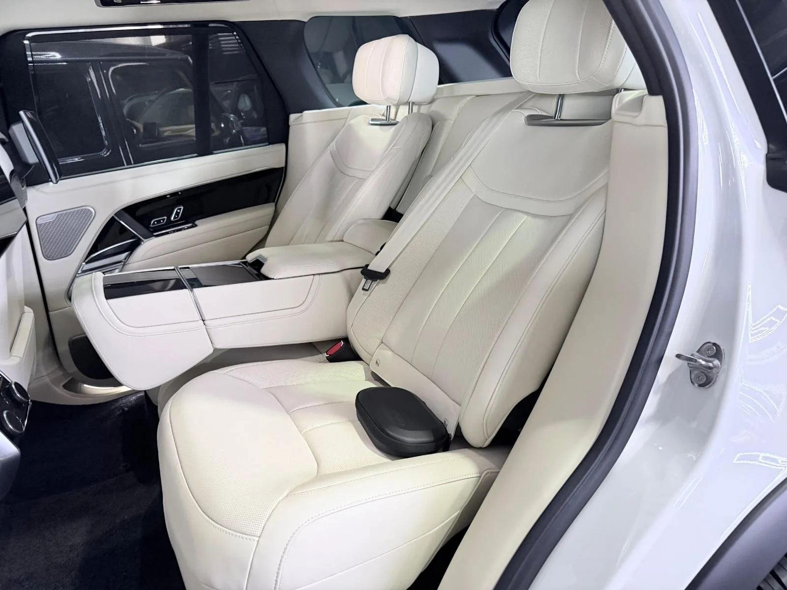 2026 Land Rover Range Rover Autobiography, 16/30