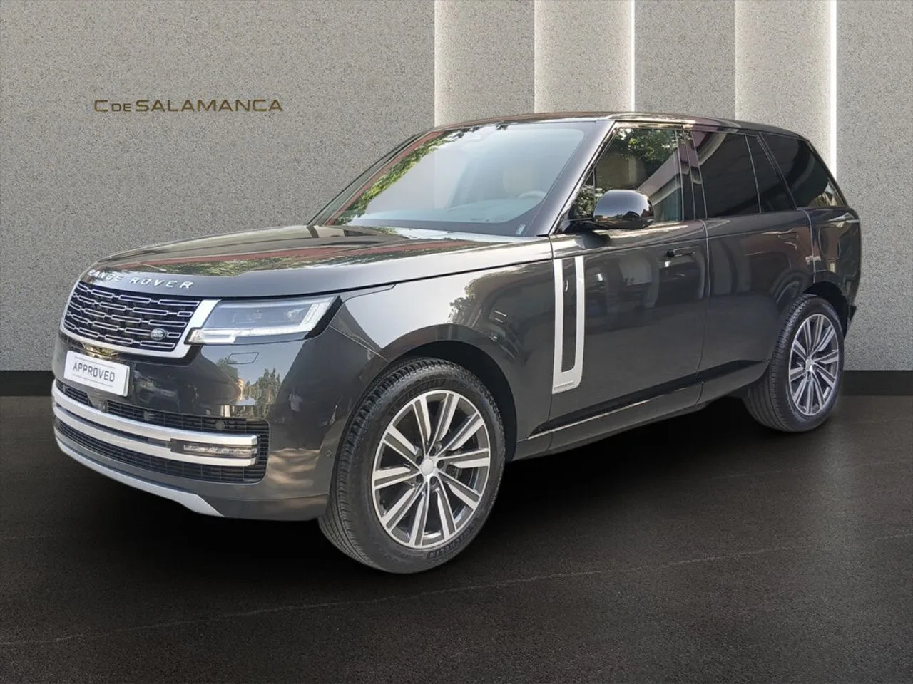 2026 Land Rover Range Rover angeboten von einem Fachhändler in Madrid, Hauptfoto