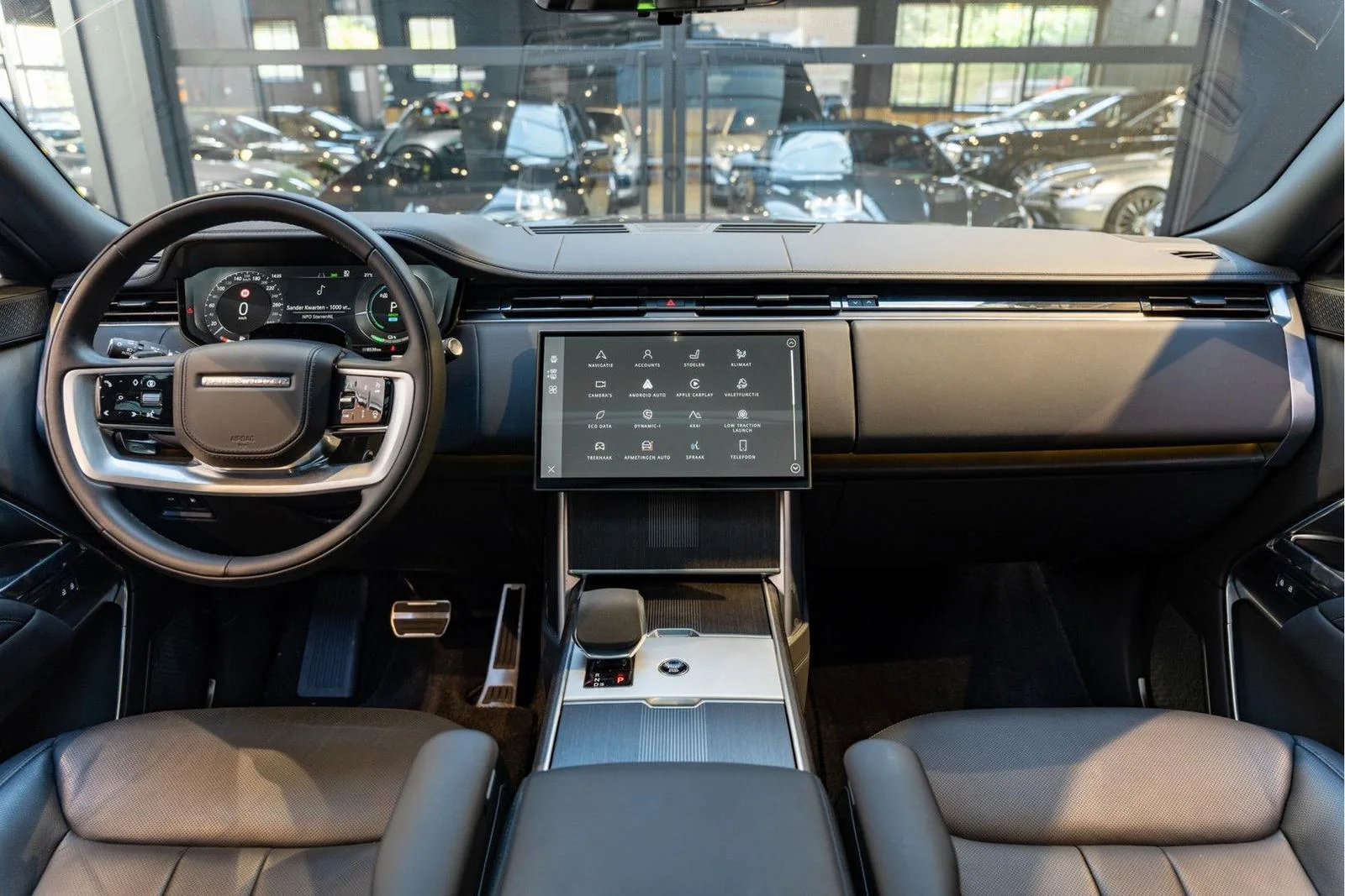2026 Land Rover Range Rover P550e Autobiography, 24/30