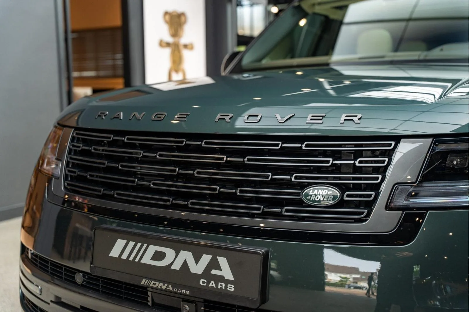 2026 Land Rover Range Rover P460e HSE, 15/30