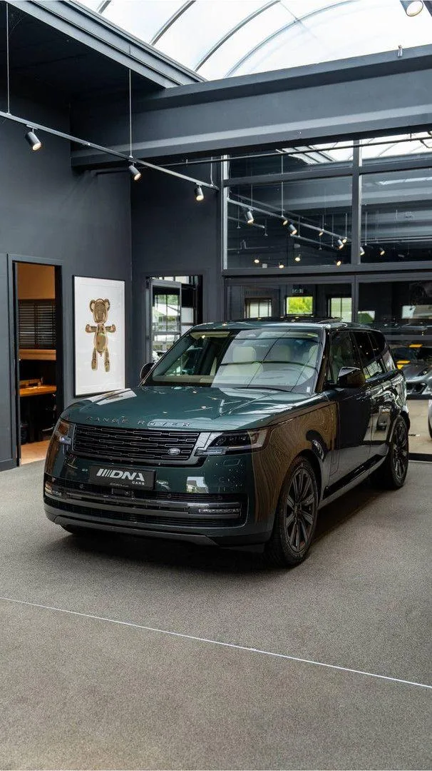 2026 Land Rover Range Rover P460e HSE, 20/30