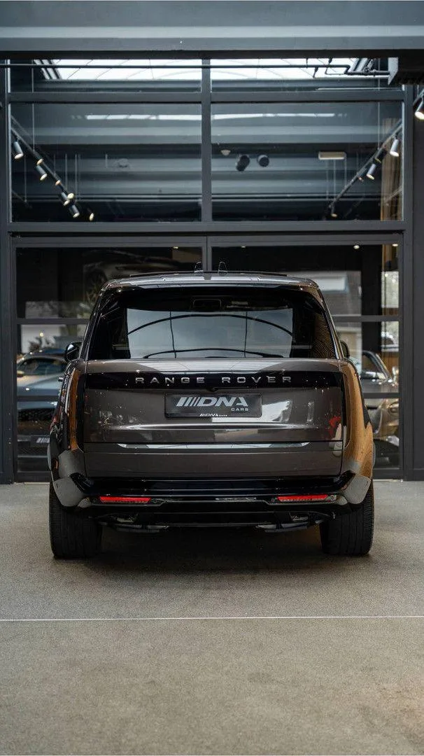2026 Land Rover Range Rover P460e HSE, 22/30