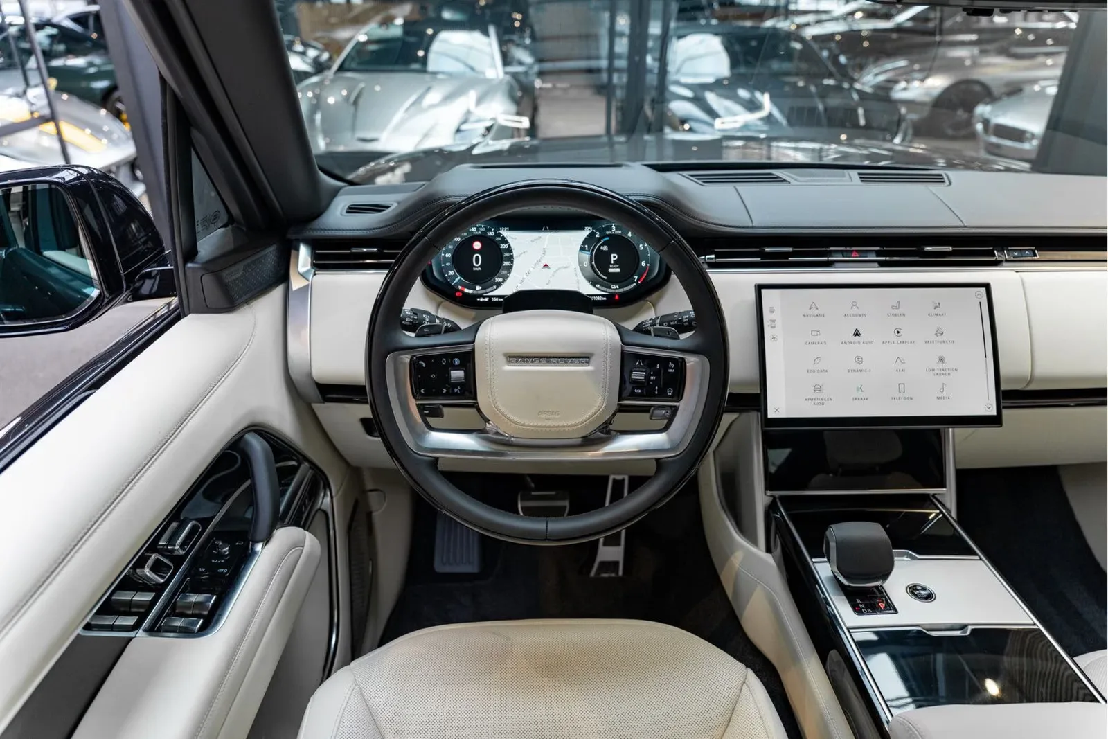 2026 Land Rover Range Rover P460e Autobiography LWB, 7/30
