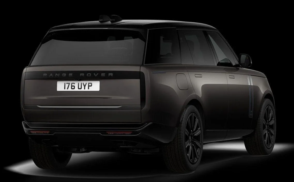2026 Land Rover Range Rover P460e Autobiography LWB, 3/6