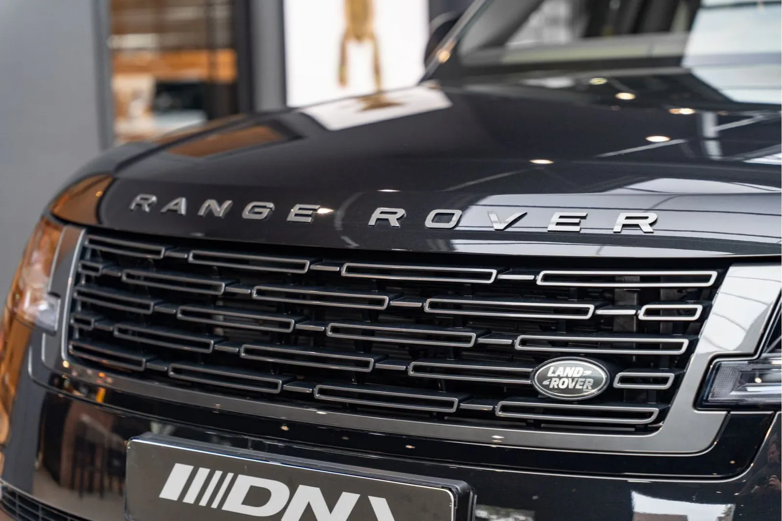 2026 Land Rover Range Rover P550e Autobiography, 16/30