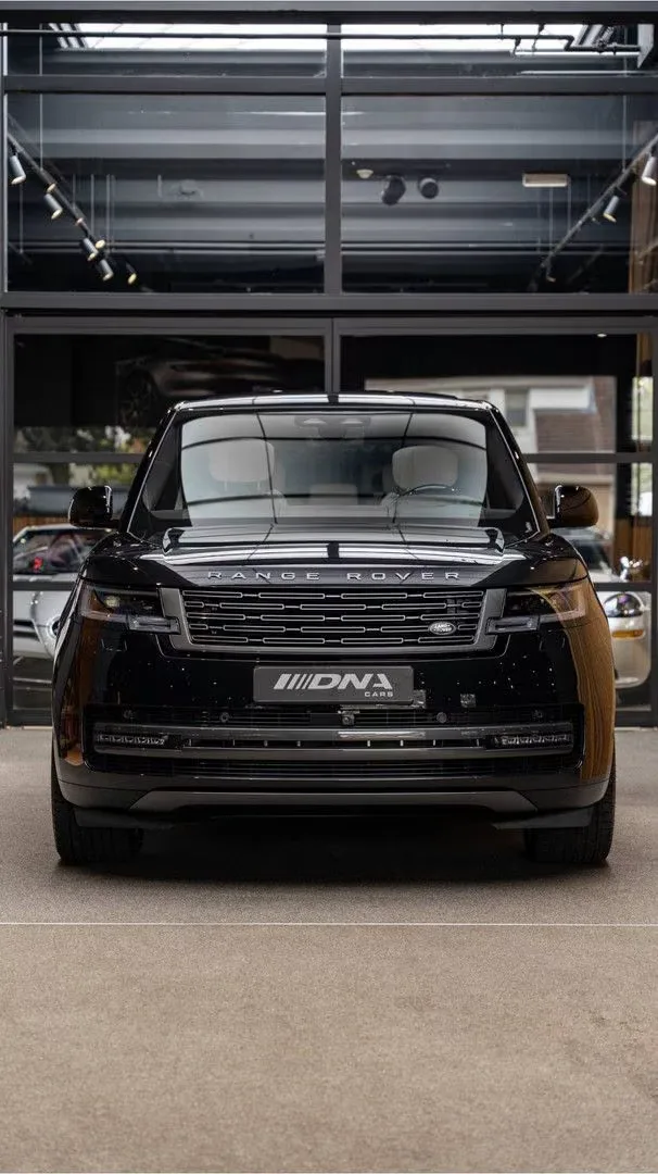 2026 Land Rover Range Rover P550e Autobiography, 19/30