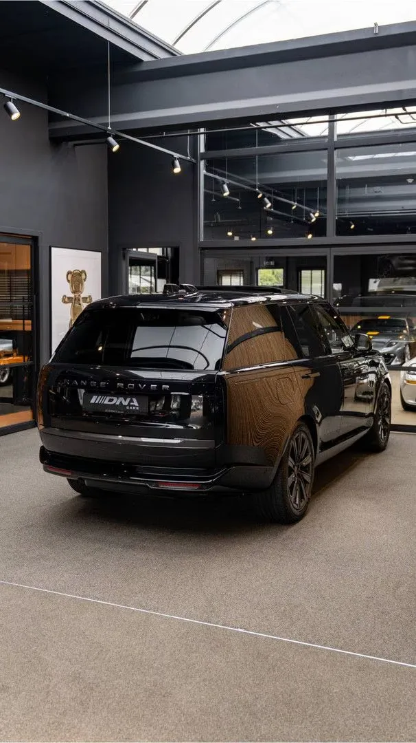 2026 Land Rover Range Rover P550e Autobiography, 22/30