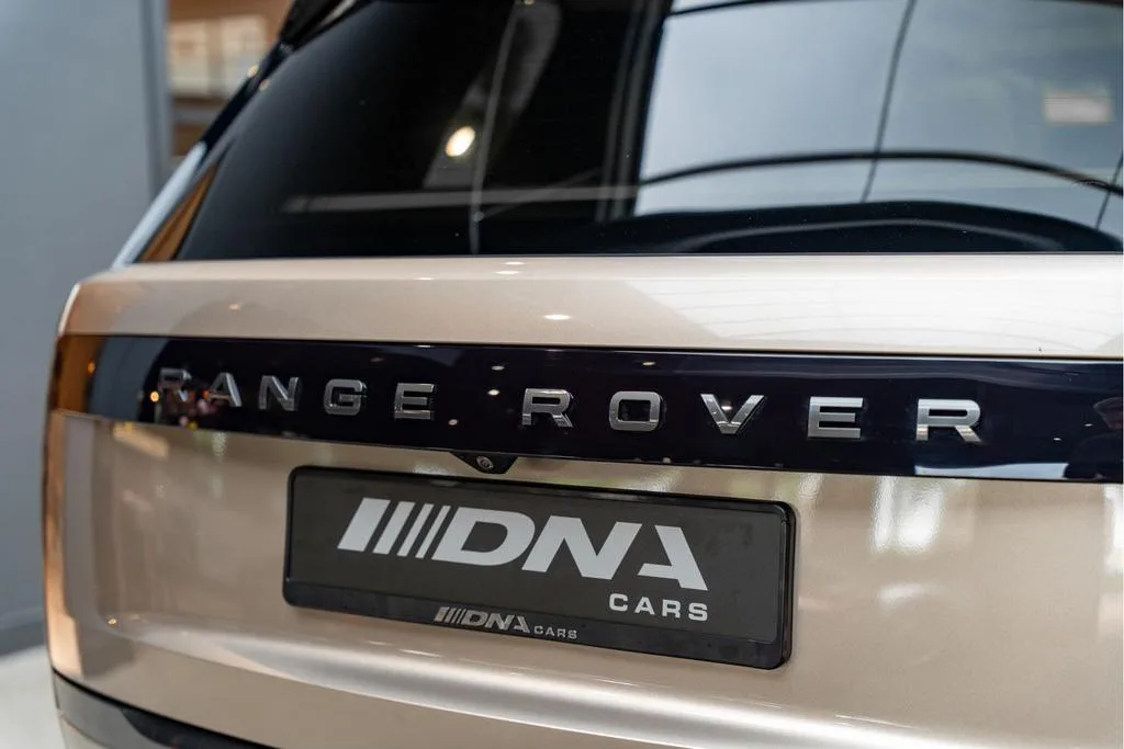 2026 Land Rover Range Rover P550e Autobiography, 15/30