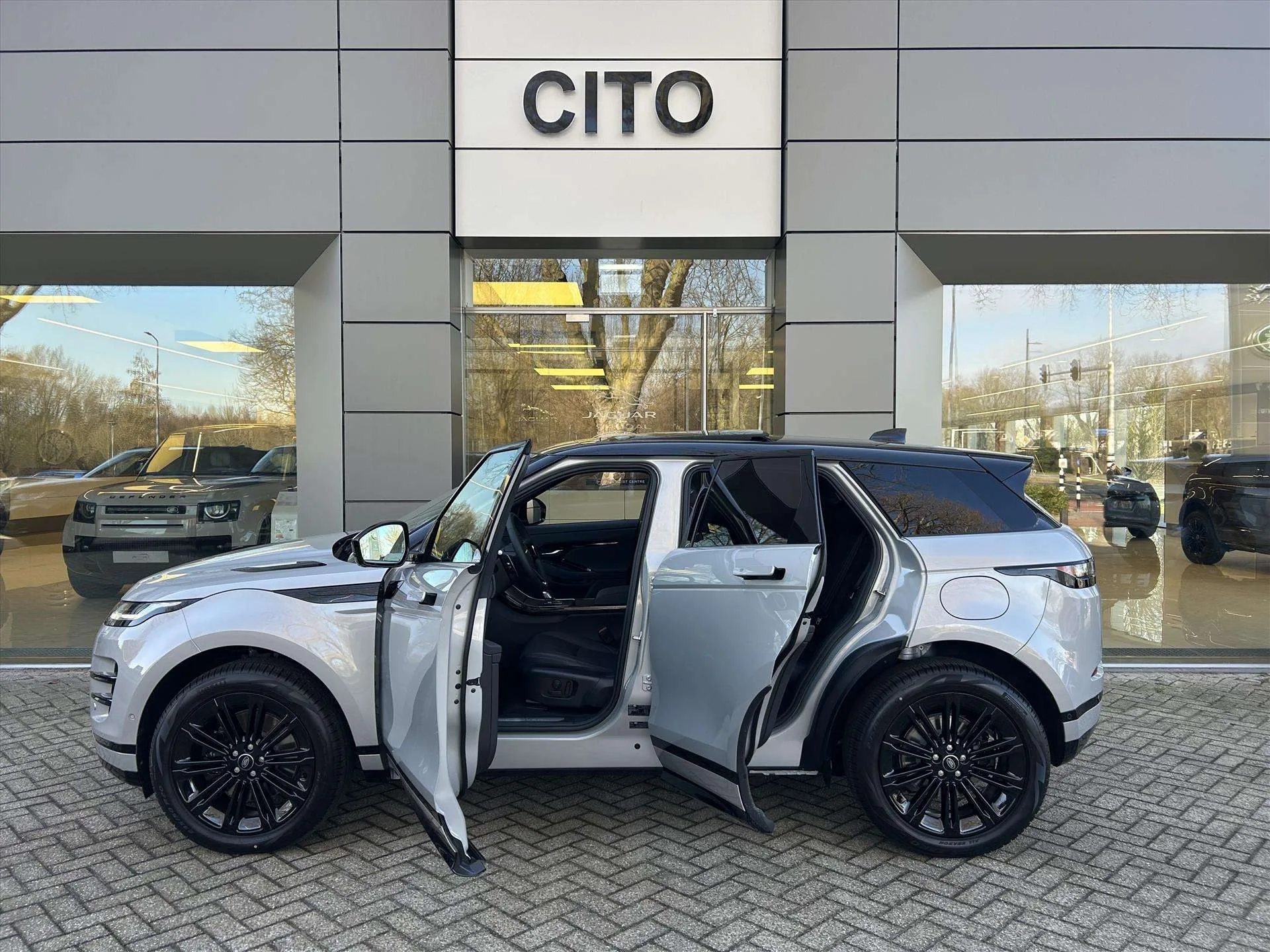 2026 Land Rover Range Rover Evoque P270e Business Dynamic Edition, 6/30