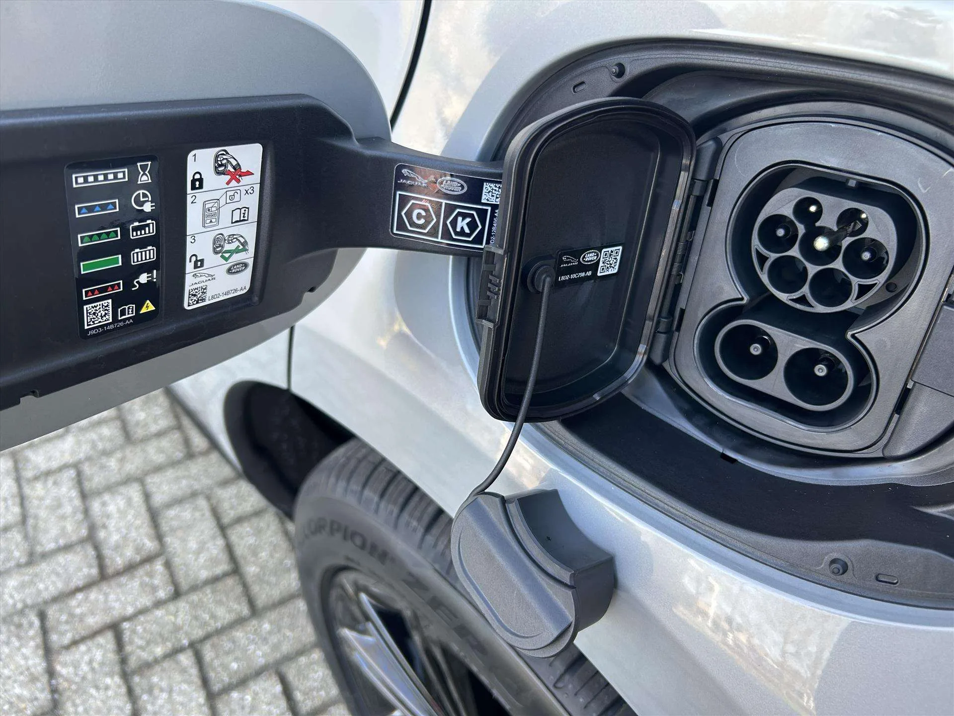 2026 Land Rover Range Rover Evoque P270e Business Dynamic Edition, 17/30