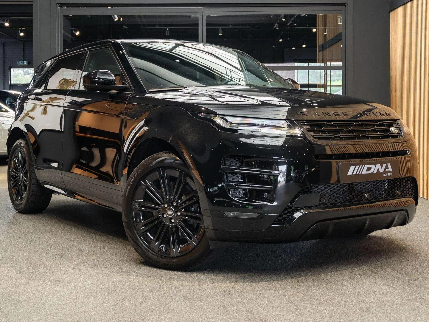 2026 Land Rover Range Rover Evoque P270e Dynamic SE offered by a specialist dealer in Naarden, Netherlands, main photo