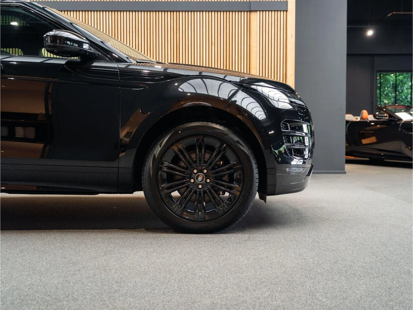 2026 Land Rover Range Rover Evoque P270e Dynamic SE, 15/30