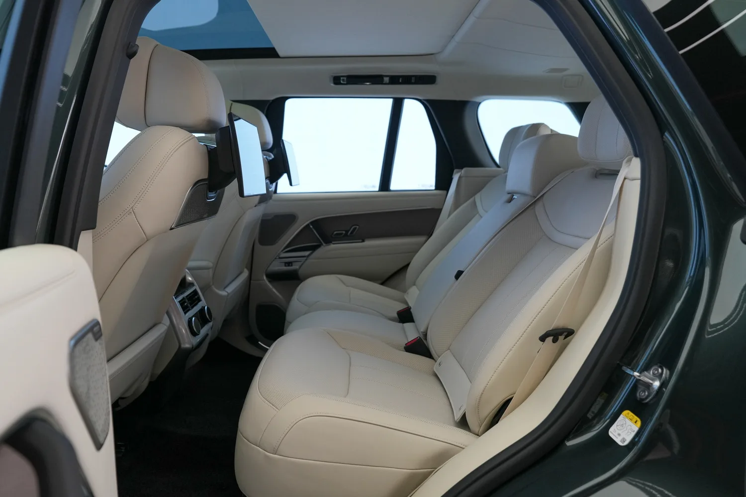 2026 Land Rover Range Rover Autobiography P400, 6/19
