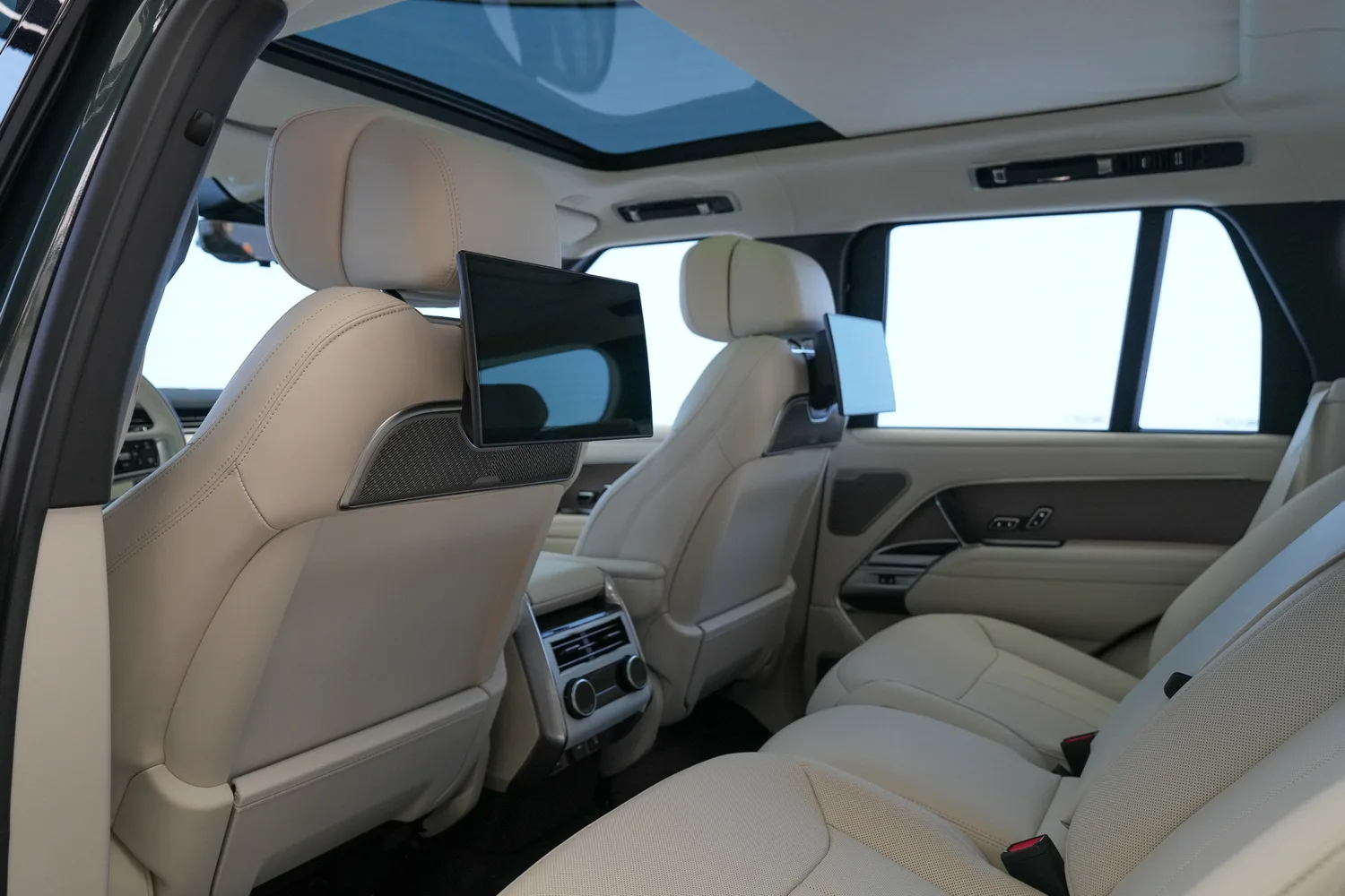 2026 Land Rover Range Rover Autobiography P400, 7/19