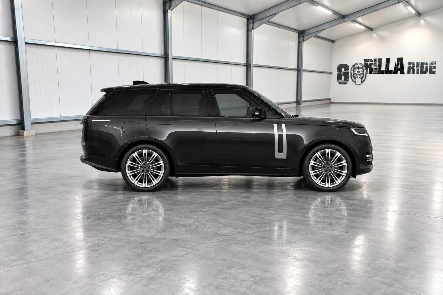 2026 Land Rover Range Rover P530 Autobiography, 2/6