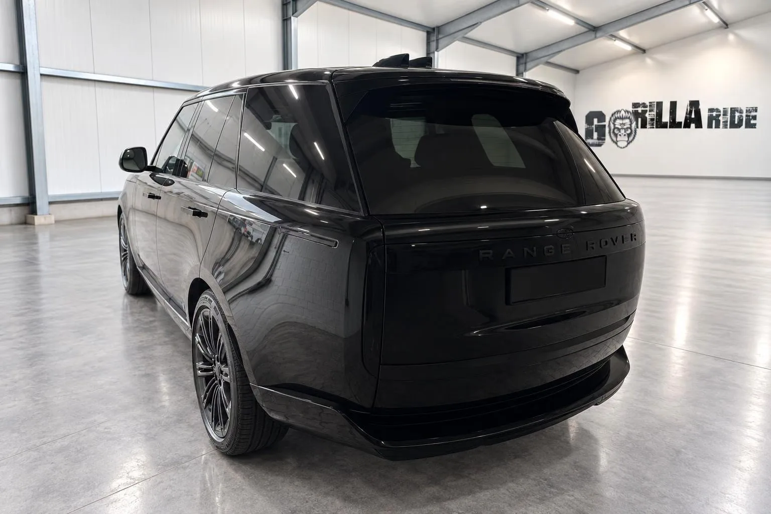 2026 Land Rover Range Rover P530 Autobiography, 4/9