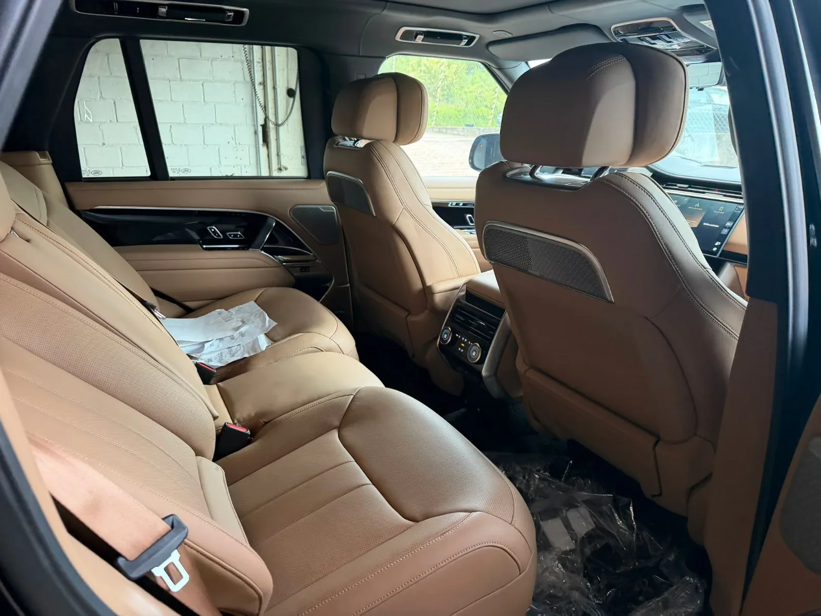 2026 Land Rover Range Rover P530 Autobiography, 8/9