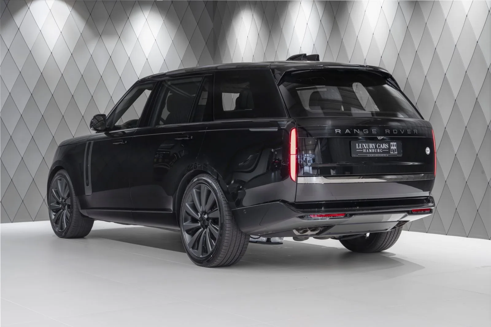 2026 Land Rover Range Rover, 4/30