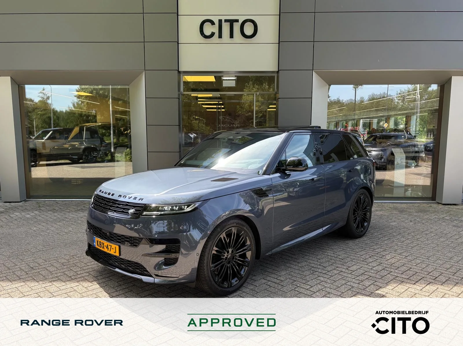 2026 Land Rover Range Rover Sport proposée par un concessionnaire spécialisé à Eindhoven, Pays-Bas, photo principale