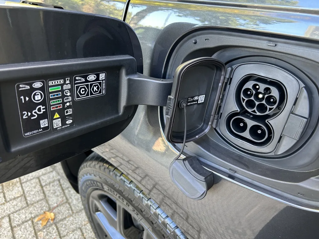 2026 Land Rover Range Rover Sport P460e Battersea Edition, 18/30