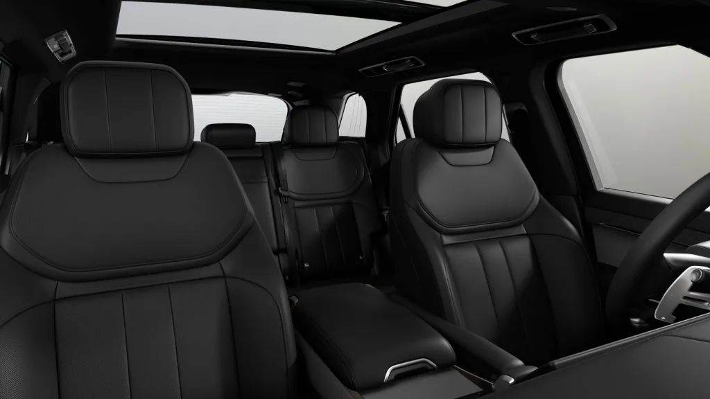2026 Land Rover Range Rover Sport P460e Momentum Edition, 3/7