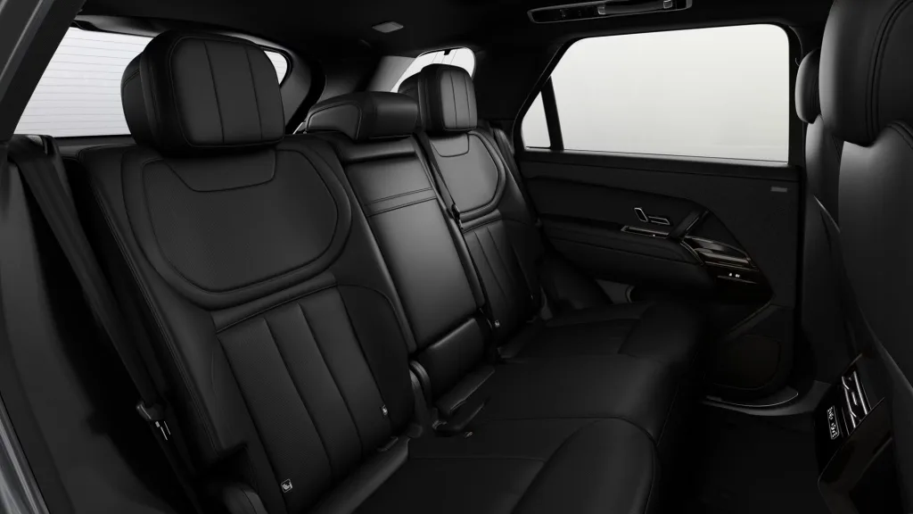 2026 Land Rover Range Rover Sport P460e Santorini Momentum Edition, 5/7