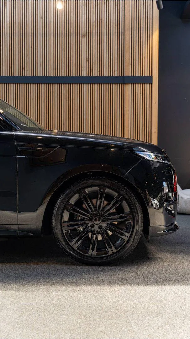 2026 Land Rover Range Rover Sport P460e Dynamic SE, 20/30