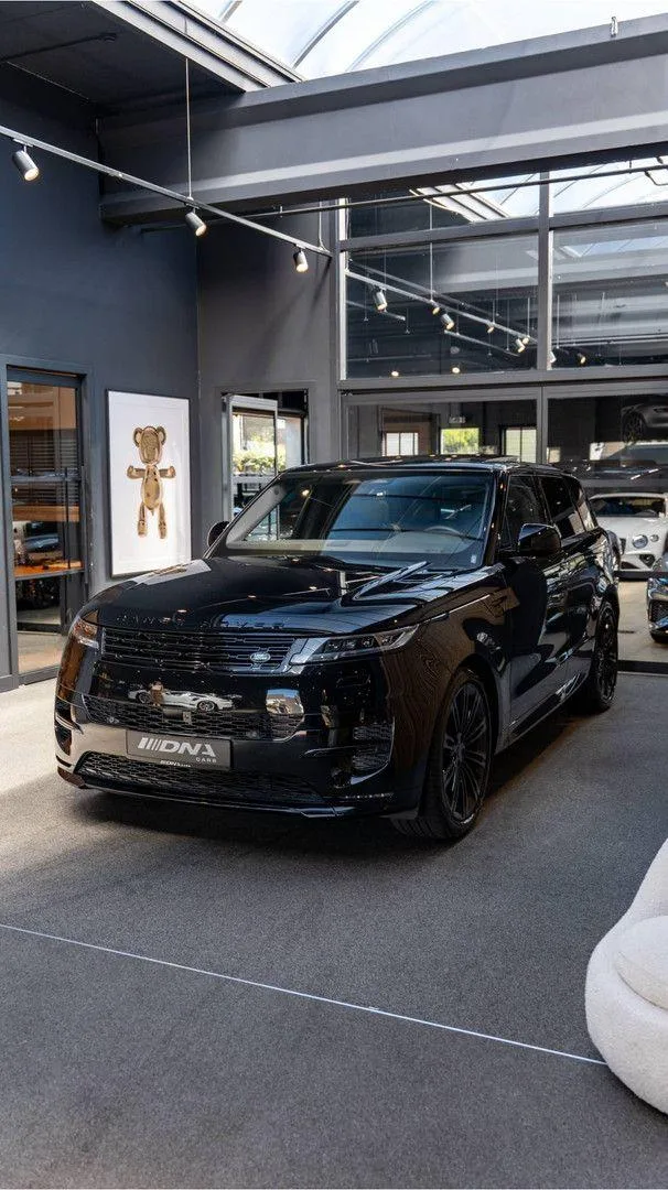 2026 Land Rover Range Rover Sport P460e Dynamic SE, 21/30