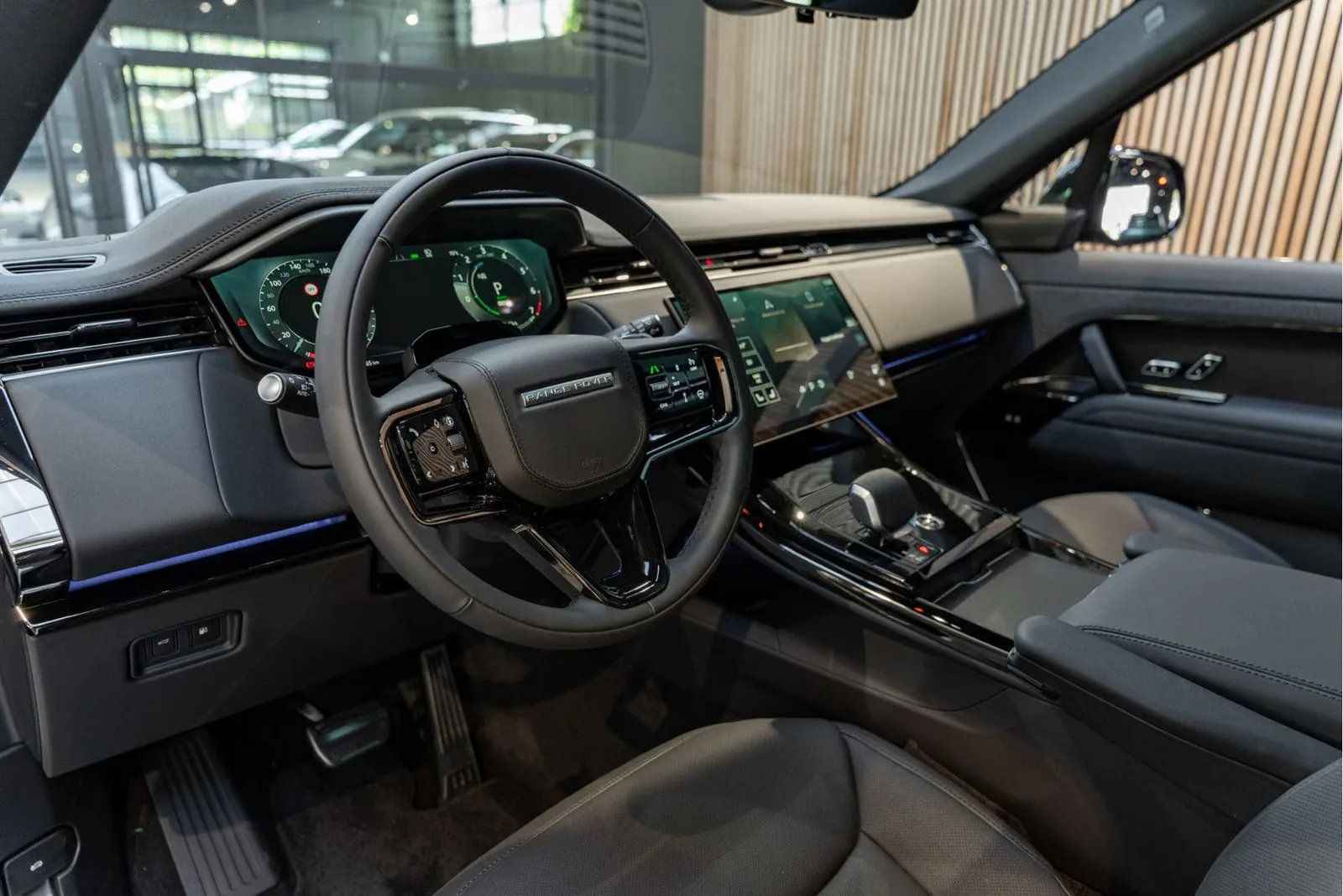 2026 Land Rover Range Rover Sport P460e Dynamic HSE, 6/30