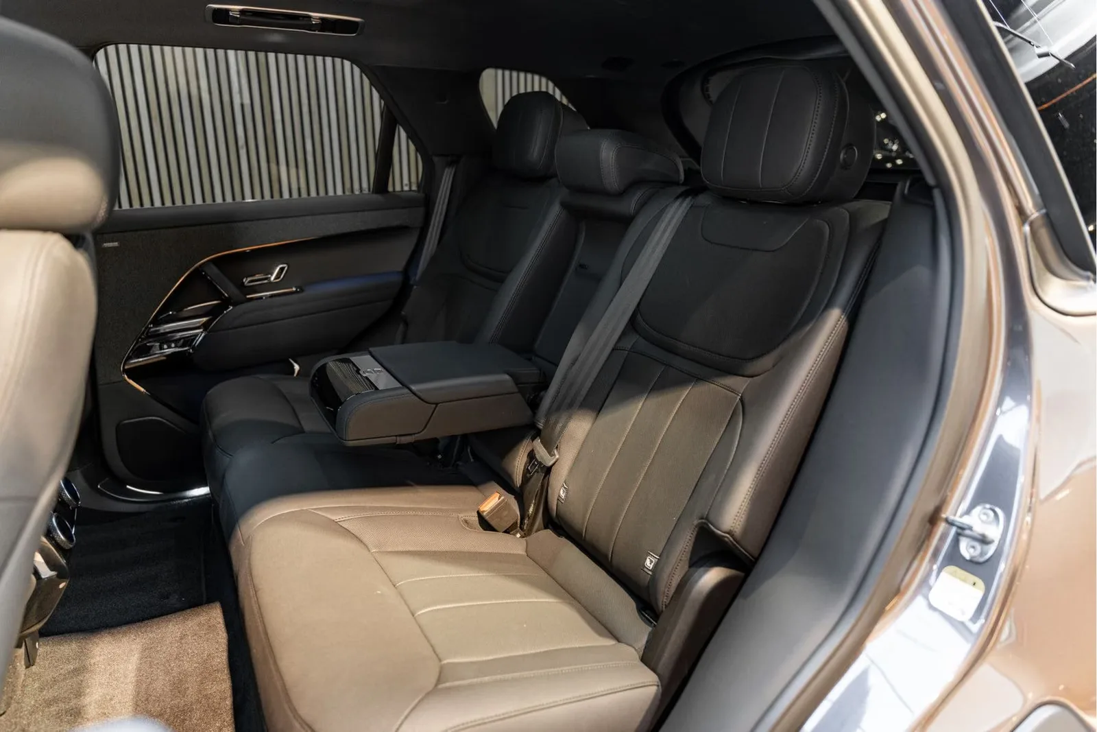 2026 Land Rover Range Rover Sport P460e Dynamic HSE, 10/30