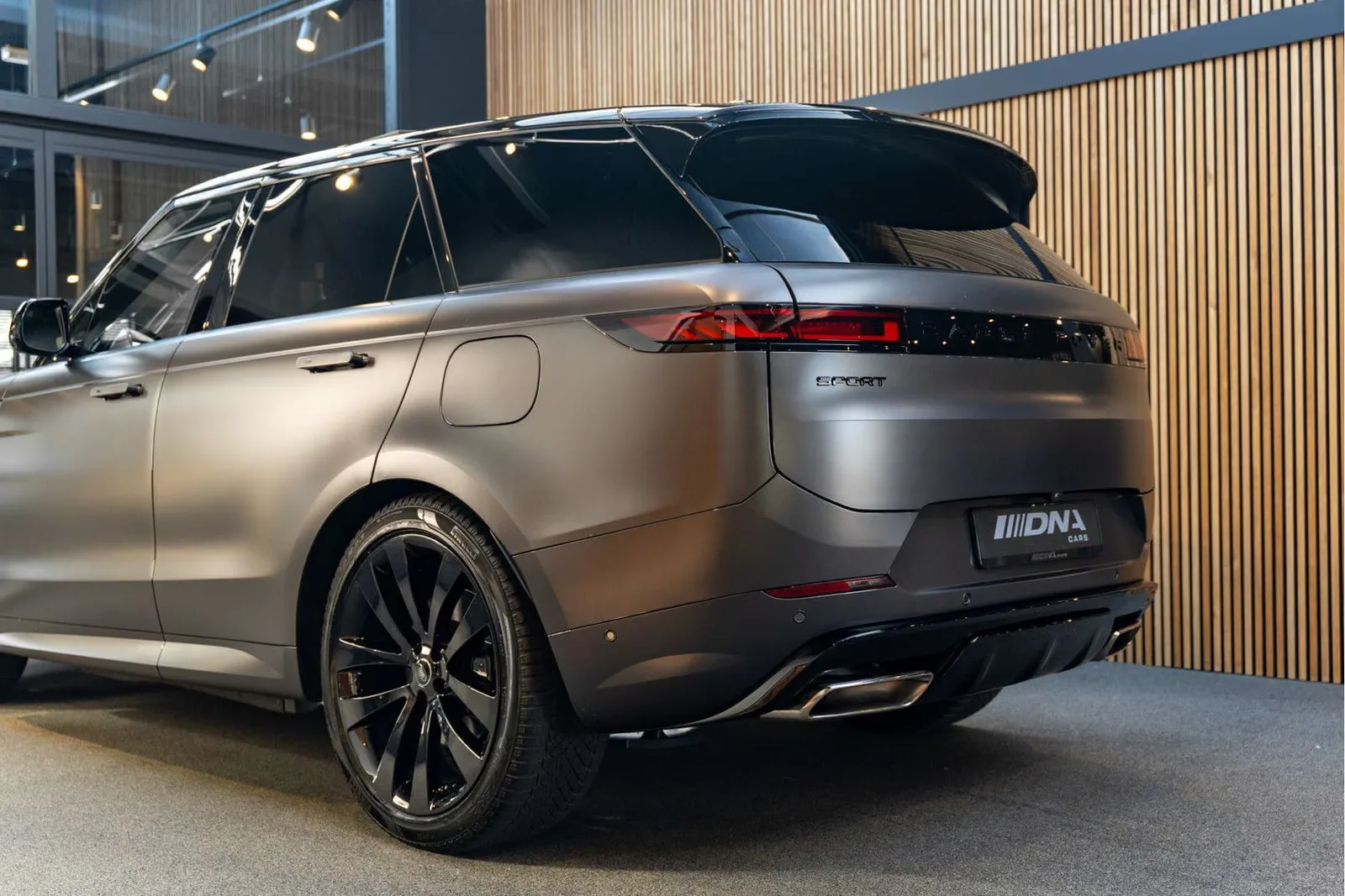 2026 Land Rover Range Rover Sport P460e Dynamic HSE, 12/30