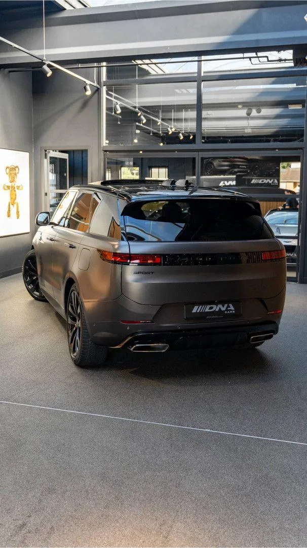 2026 Land Rover Range Rover Sport P460e Dynamic HSE, 25/30