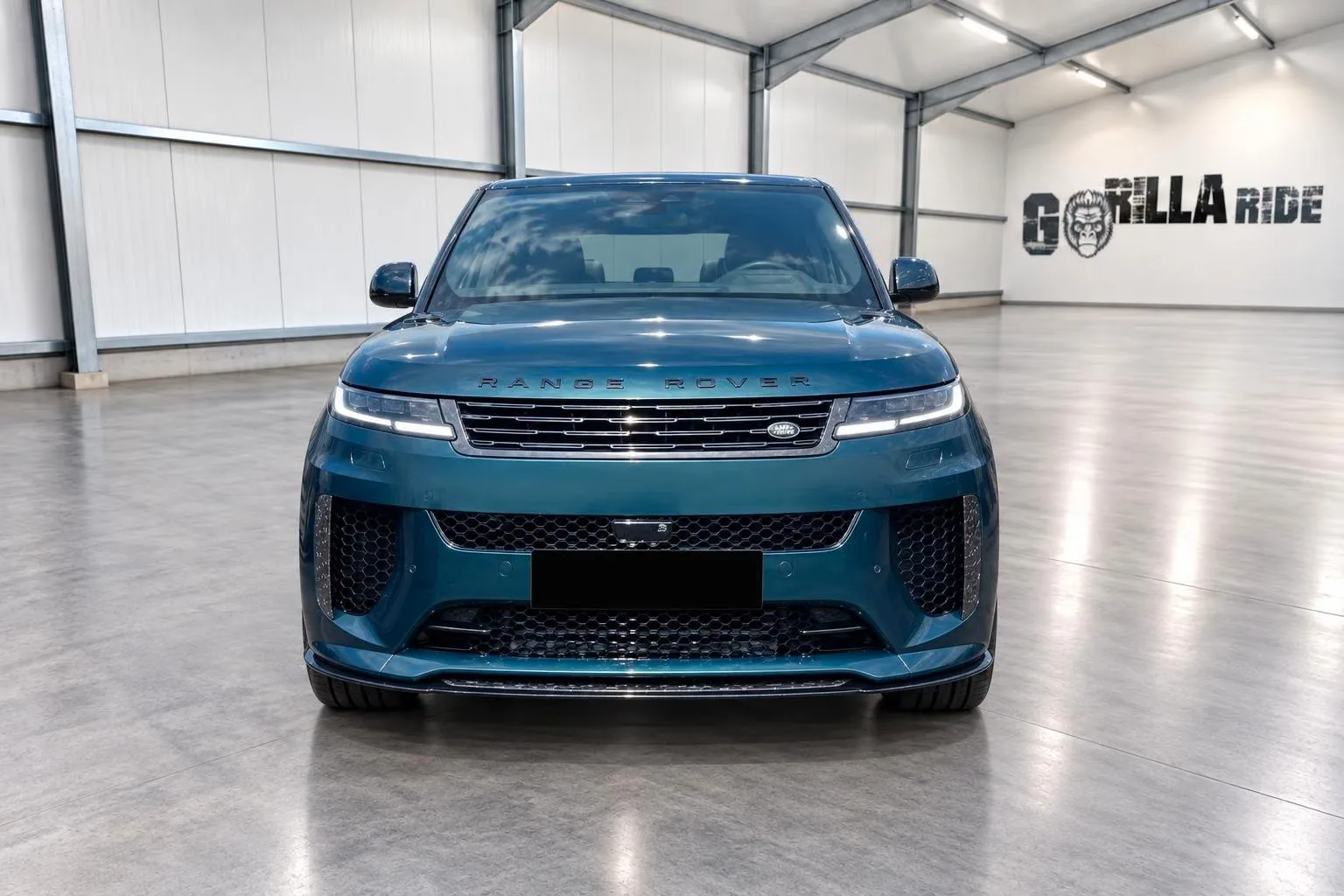 2026 Land Rover Range Rover Sport SV angeboten von einem Fachhändler in Bielefeld, Deutschland, Hauptfoto