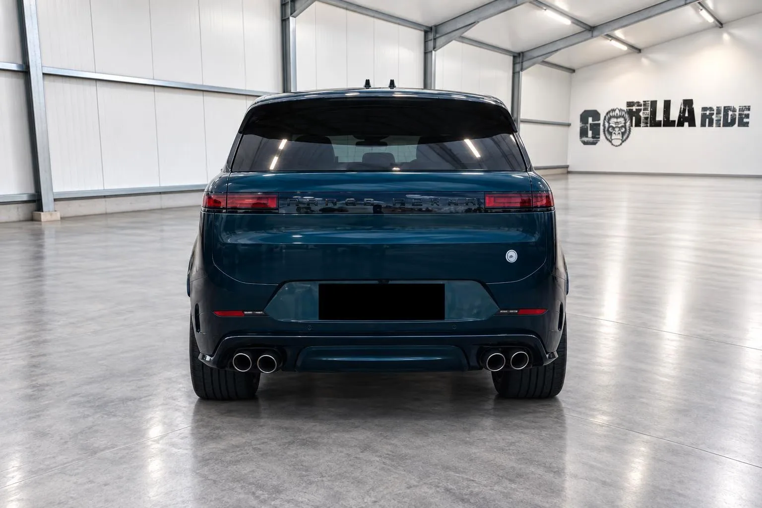 2026 Land Rover Range Rover Sport SV, 3/13