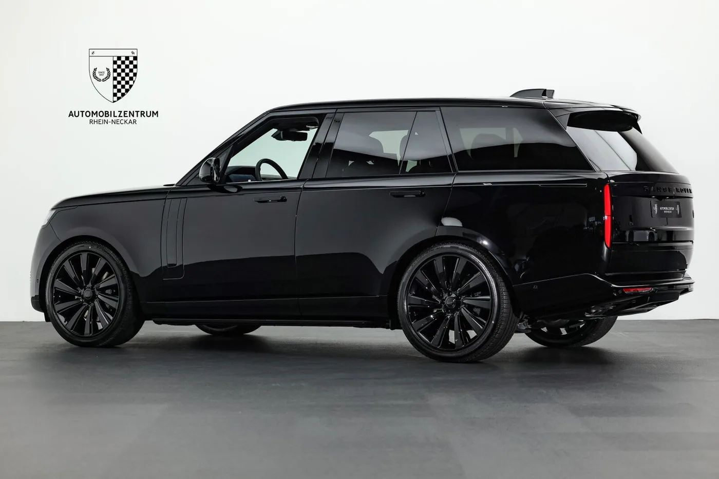 2026 Land Rover Range Rover SV angeboten von einem Supersportwagenhändler in Viernheim, Deutschland, Foto 5 von 25