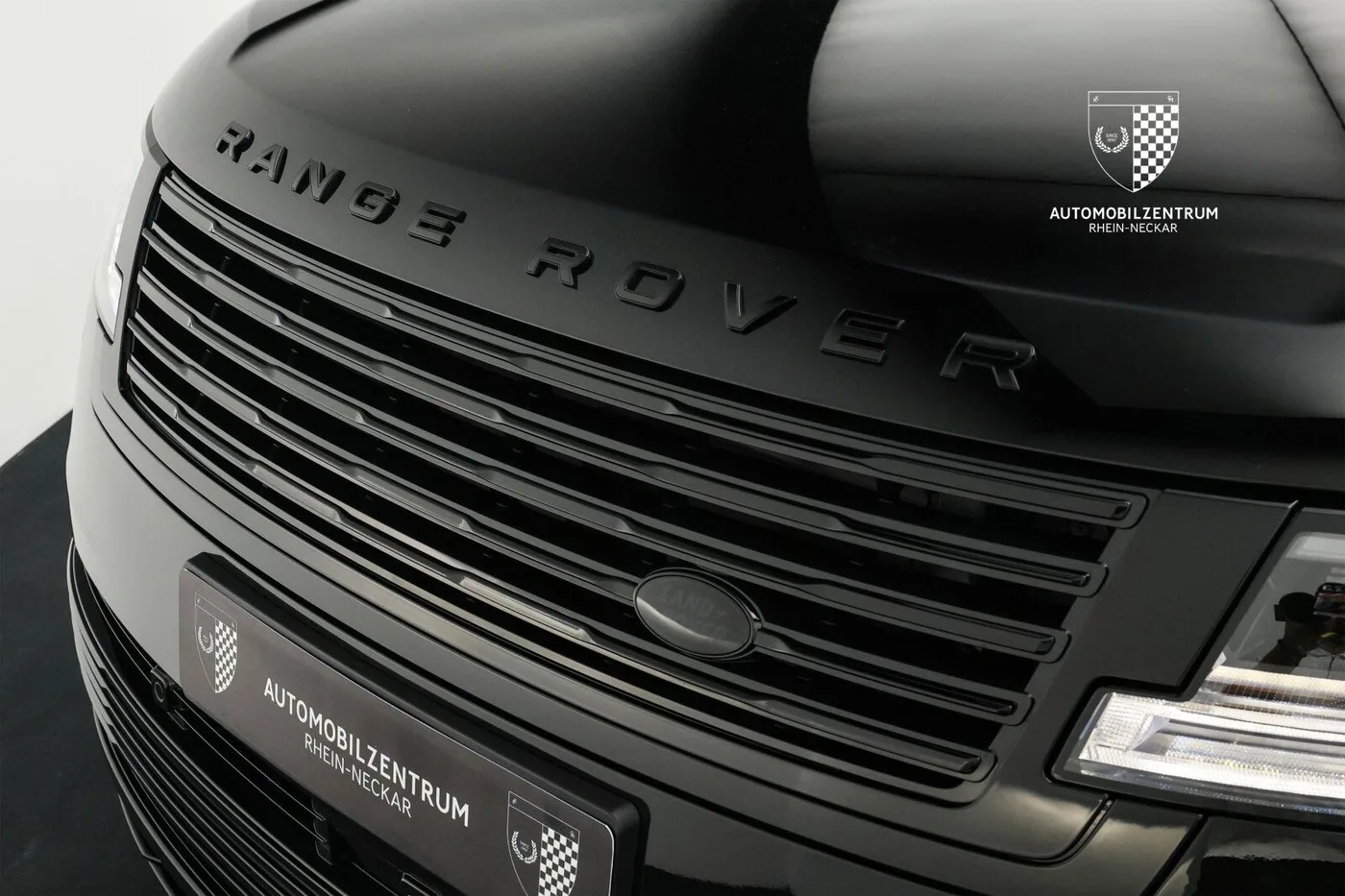 2026 Land Rover Range Rover SV angeboten von einem Supersportwagenhändler in Viernheim, Deutschland, Foto 10 von 25